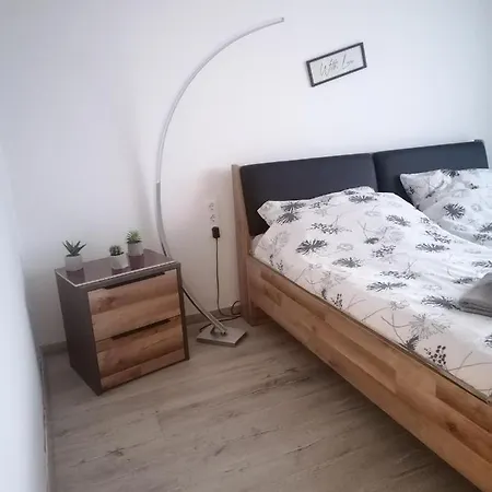 Ujkapu Sunshine * Győr
