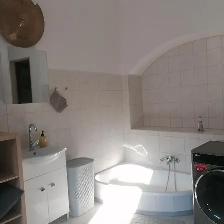 Appartamento Ujkapu Sunshine *